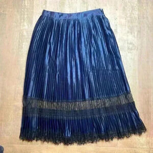 Ultra Pink navy blue satin pleated skirt, size Small.